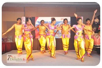Dance-Troupe Dance-Group
